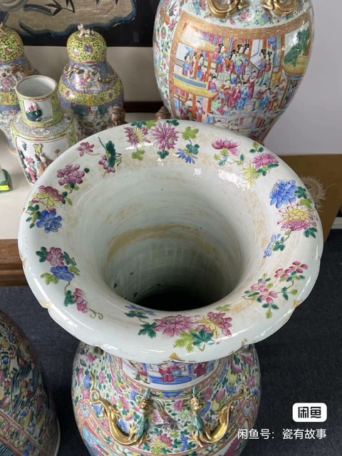 古玩陶瓷刀馬人粉彩瓶真品鑒賞圖