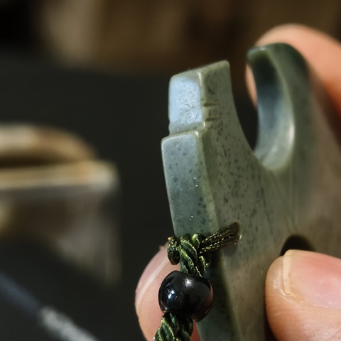 古玩玉器地方玉雕“斧形器”真品鑒賞圖