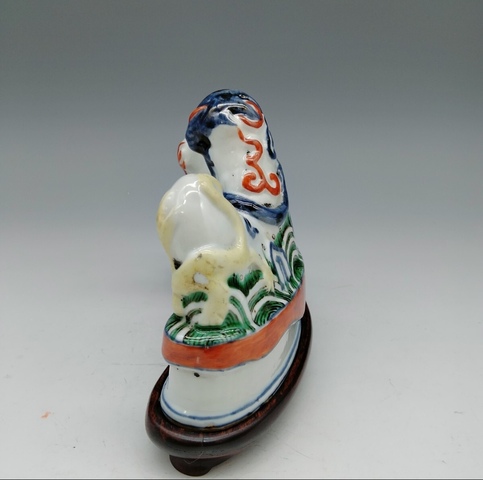 古玩陶瓷青花紅綠彩筆架真品鑒賞圖