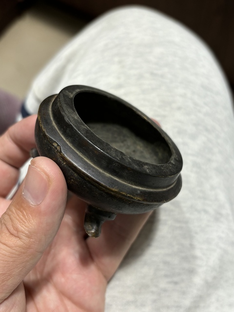 古玩銅器爐子真品鑒賞圖