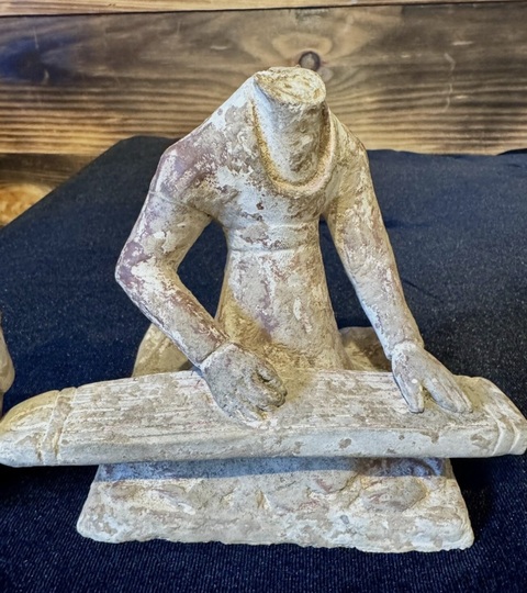 古玩陶瓷唐代奏樂仕女陶俑真品鑒賞圖