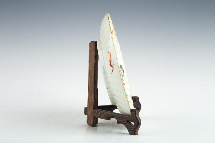 古玩陶瓷·粉彩飛黃騰達紋花口盤
真品鑒賞圖