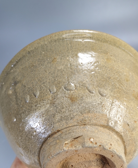 古玩陶瓷龍泉青瓷唇口碗真品鑒賞圖