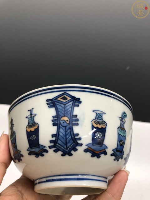 古玩陶瓷清晚·青花加彩博古紋碗拍賣，當(dāng)前價(jià)格5000元