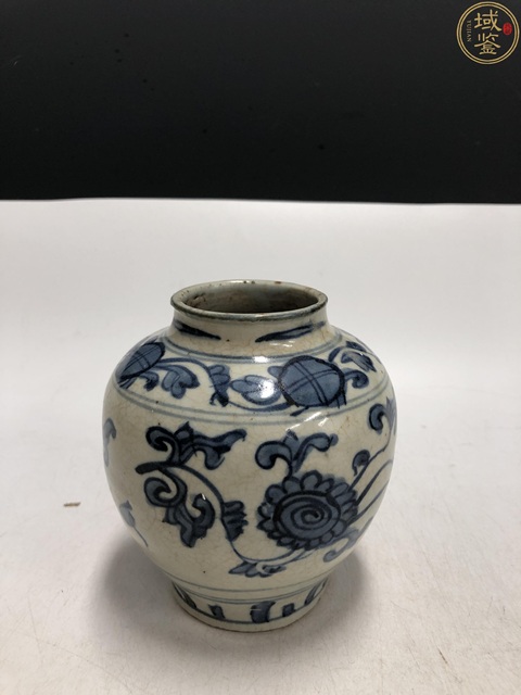 古玩陶瓷萬歷·青花菊花紋罐拍賣，當前價格3800元