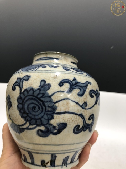 古玩陶瓷萬歷·青花菊花紋罐拍賣，當前價格3800元
