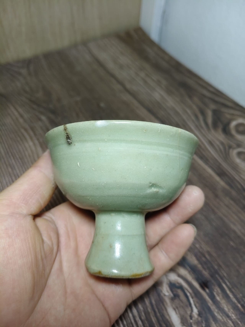 古玩陶瓷龍泉窯青釉高足杯真品鑒賞圖