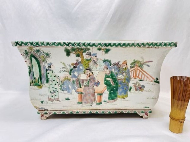 古玩陶瓷五彩人物故事紋花盆真品鑒賞圖