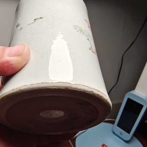 古玩陶瓷粉彩花卉紋筆筒真品鑒賞圖