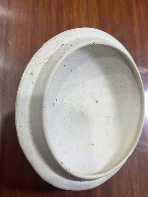 古玩陶瓷白地褐彩花卉紋蓋真品鑒賞圖