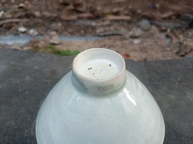 古玩陶瓷湖田窯影青釉斗笠盞真品鑒賞圖