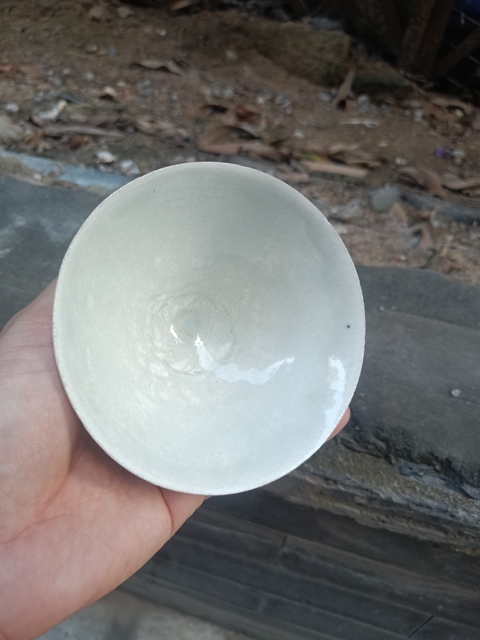 古玩陶瓷湖田窯影青釉斗笠盞真品鑒賞圖