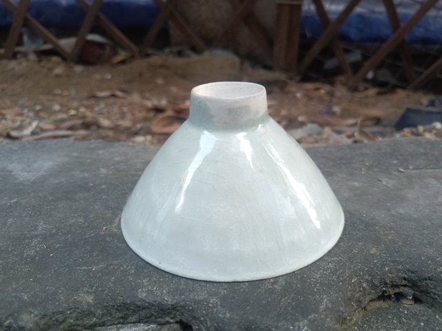 古玩陶瓷湖田窯影青釉斗笠盞真品鑒賞圖