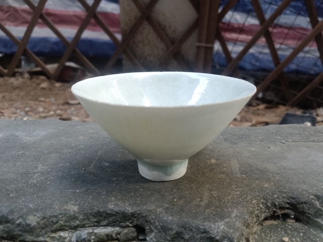 古玩陶瓷湖田窯影青釉斗笠盞真品鑒賞圖