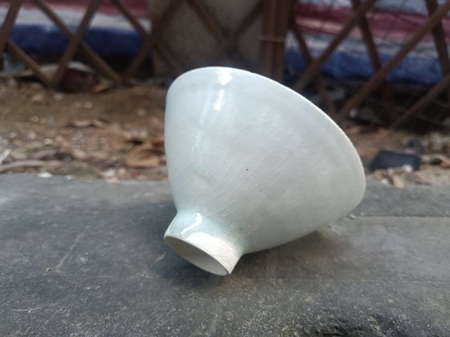 古玩陶瓷湖田窯影青釉斗笠盞真品鑒賞圖