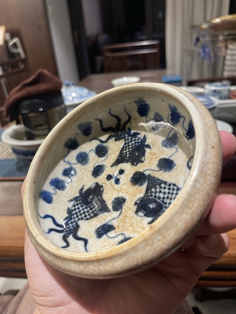 古玩陶瓷哥釉青花金魚紋水洗真品鑒賞圖