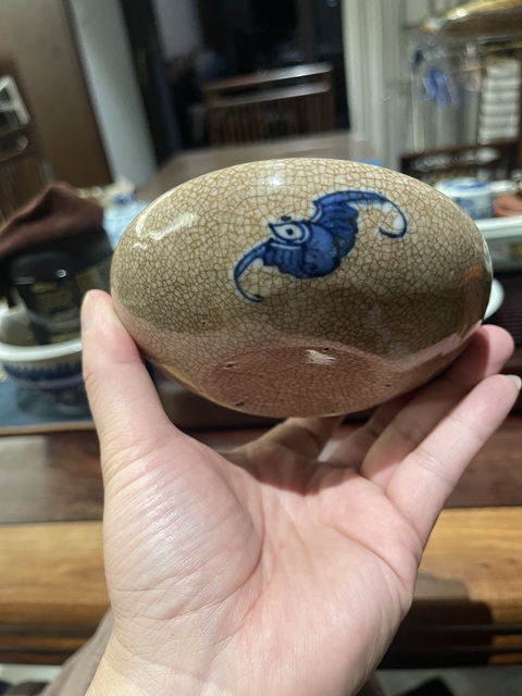古玩陶瓷哥釉青花金魚紋水洗真品鑒賞圖