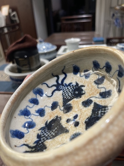 古玩陶瓷哥釉青花金魚紋水洗真品鑒賞圖