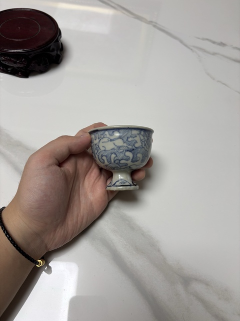 古玩陶瓷晚明青花鐵線描高足杯真品鑒賞圖