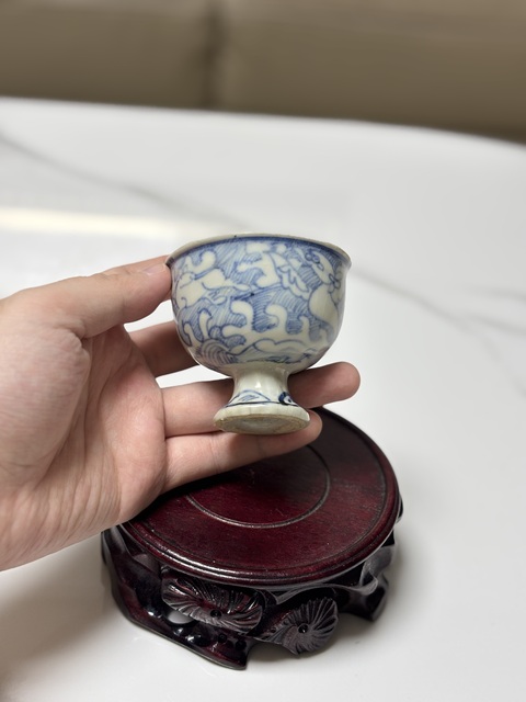 古玩陶瓷晚明青花鐵線描高足杯真品鑒賞圖
