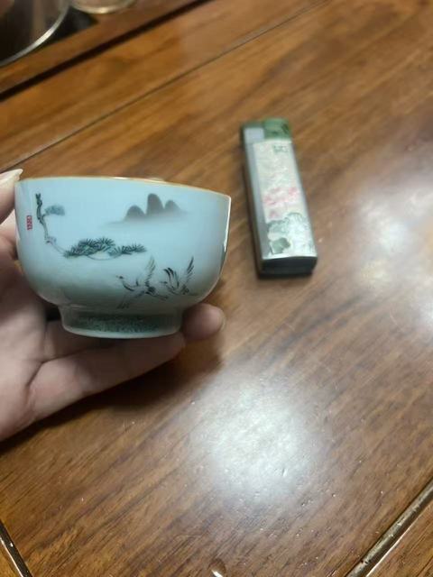 古玩陶瓷鶴紋杯真品鑒賞圖