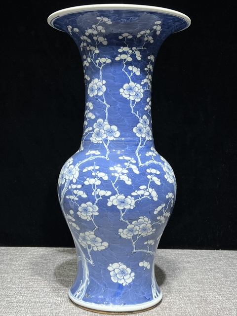 古玩陶瓷青花留白冰梅紋花觚真品鑒賞圖