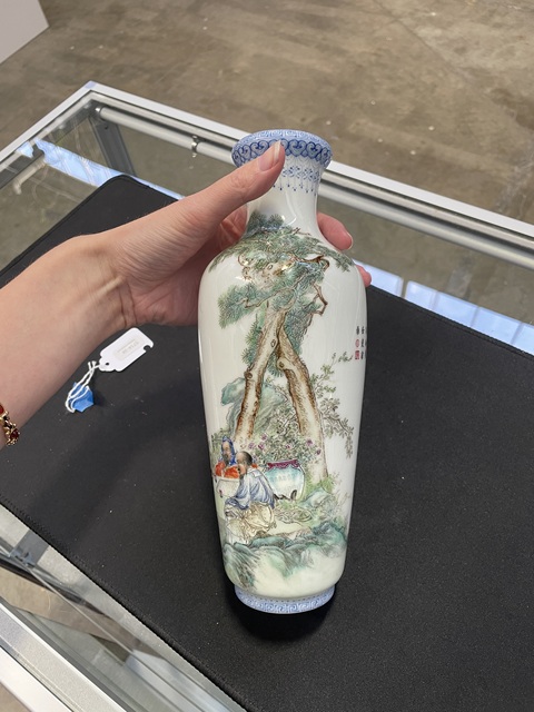 古玩陶瓷人物紋洗口瓶真品鑒賞圖