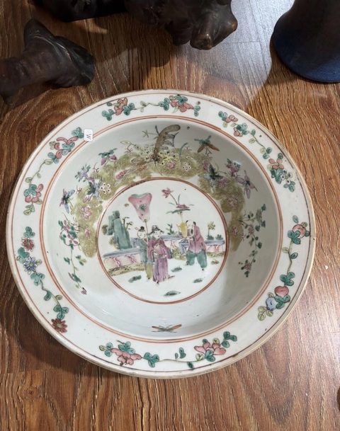 古玩陶瓷同治細路粉彩折沿盆真品鑒賞圖