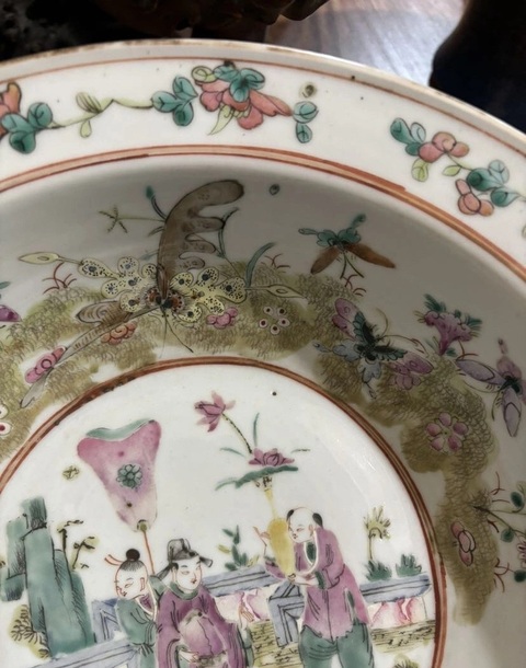 古玩陶瓷同治細路粉彩折沿盆真品鑒賞圖