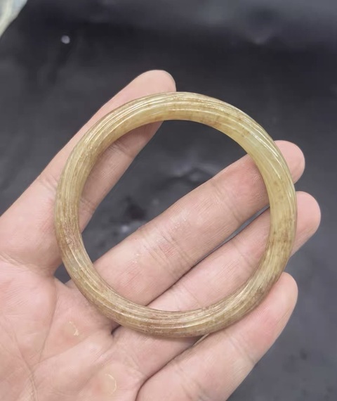 古玩玉器和田玉絞絲環真品鑒賞圖