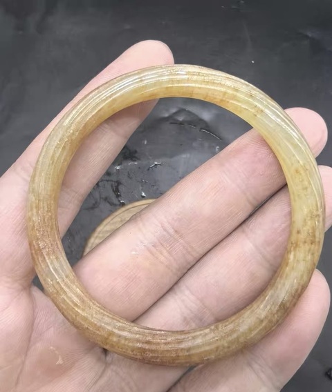 古玩玉器和田玉絞絲環真品鑒賞圖