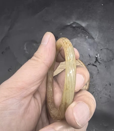 古玩玉器和田玉絞絲環真品鑒賞圖