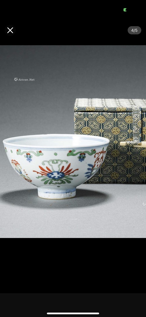 古玩陶瓷清代青花加彩碗真品鑒賞圖