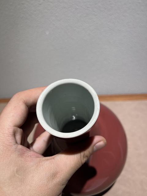 古玩陶瓷霽紅釉天球瓶真品鑒賞圖