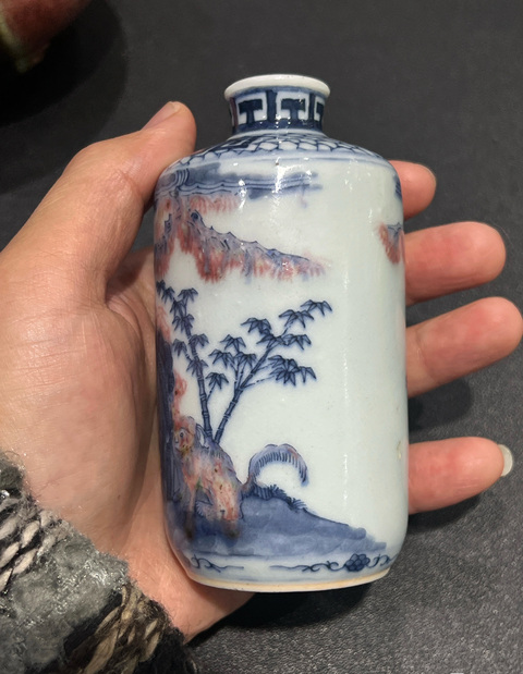 古玩陶瓷清晚期 青花釉里紅鼻煙壺真品鑒賞圖