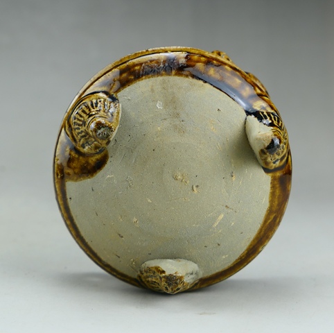 古玩陶瓷精品:明代晚期紫金釉雙耳三足爐（文房雅器）拍賣，當前價格380元