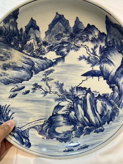 古玩陶瓷青花山水紋盤真品鑒賞圖