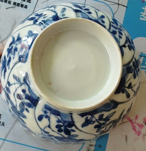 古玩陶瓷青花花卉紋瓜棱碗真品鑒賞圖