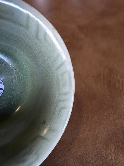 古玩陶瓷龍泉高足碗真品鑒賞圖