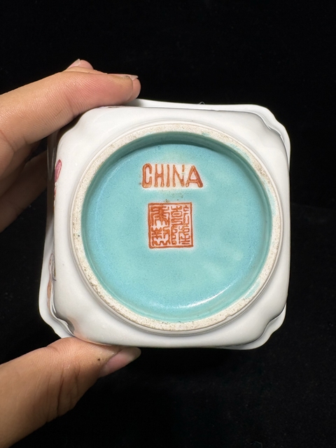 古玩陶瓷民國 粉彩八仙紋四方倭角碗真品鑒賞圖