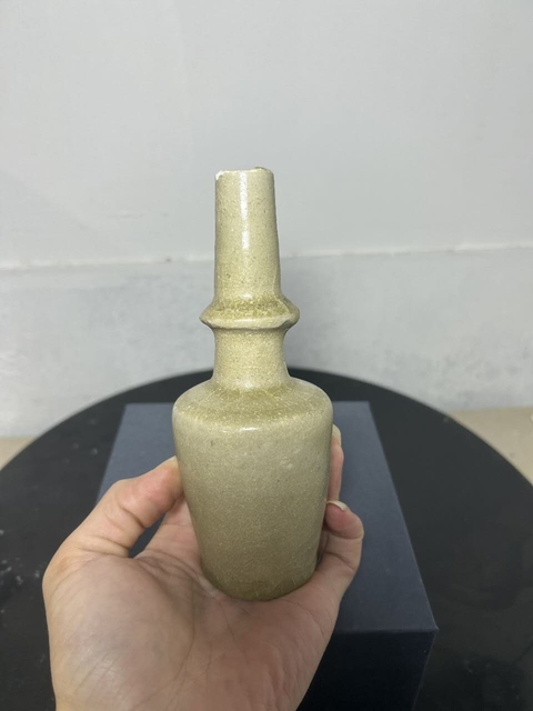 古玩陶瓷龍泉青瓷吉字瓶真品鑒賞圖