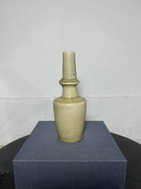 古玩陶瓷龍泉青瓷吉字瓶真品鑒賞圖