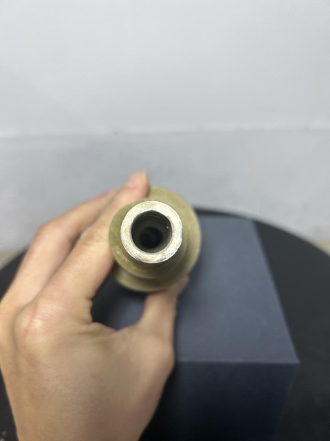 古玩陶瓷龍泉青瓷吉字瓶真品鑒賞圖