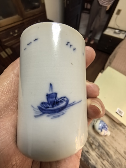 古玩陶瓷乾隆·青花山水人物紋筆筒 真品鑒賞圖