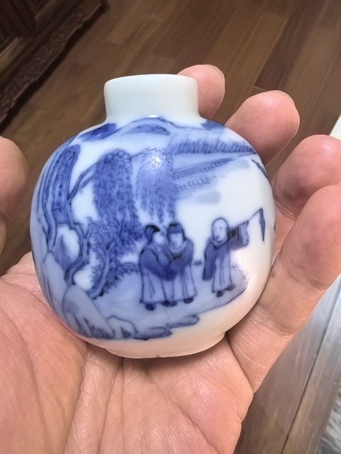 古玩陶瓷清晚·青花人物故事紋鼻煙壺 真品鑒賞圖