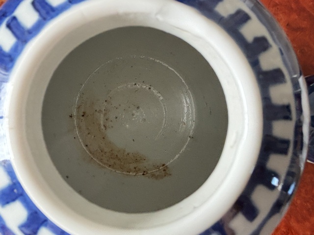 古玩陶瓷青花冰梅圖蓋罐真品鑒賞圖