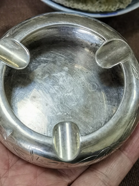 古玩雜項晚清外銷90%銀質(zhì)煙灰缸真品鑒賞圖