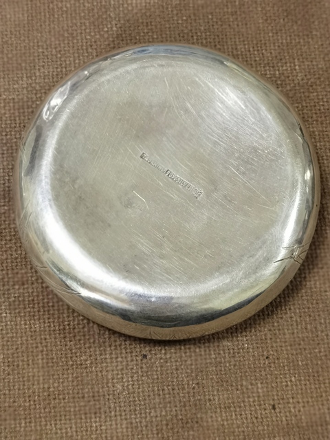 古玩雜項晚清外銷90%銀質(zhì)煙灰缸真品鑒賞圖