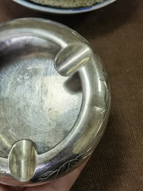 古玩雜項晚清外銷90%銀質(zhì)煙灰缸真品鑒賞圖