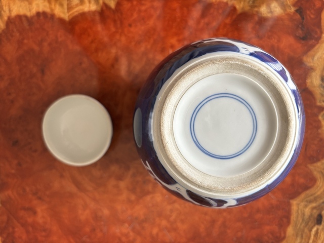 古玩陶瓷青花冰梅圖蓋罐真品鑒賞圖